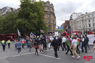 Azərbaycanlılar erməni təcavüzünə qarşı Londonda aksiya keçiriblər - YENİLƏNİB - FOTOSESSİYA - VİDEO
