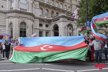 Azərbaycanlılar erməni təcavüzünə qarşı Londonda aksiya keçiriblər - YENİLƏNİB - FOTOSESSİYA - VİDEO