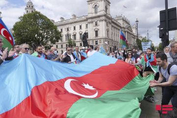 Azərbaycanlılar erməni təcavüzünə qarşı Londonda aksiya keçiriblər - YENİLƏNİB - FOTOSESSİYA - VİDEO