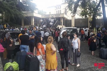 Gürcüstandan təxliyə edilən Azərbaycan vətəndaşları yola salınıb - YENİLƏNİB