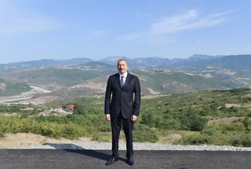 Prezident İlham Əliyev Bakı-Şamaxı-Muğanlı-İsmayıllı–Qəbələ avtomobil yolunun bir hissəsinin yenidən qurulması layihəsi ilə tanış olub - YENİLƏNİB