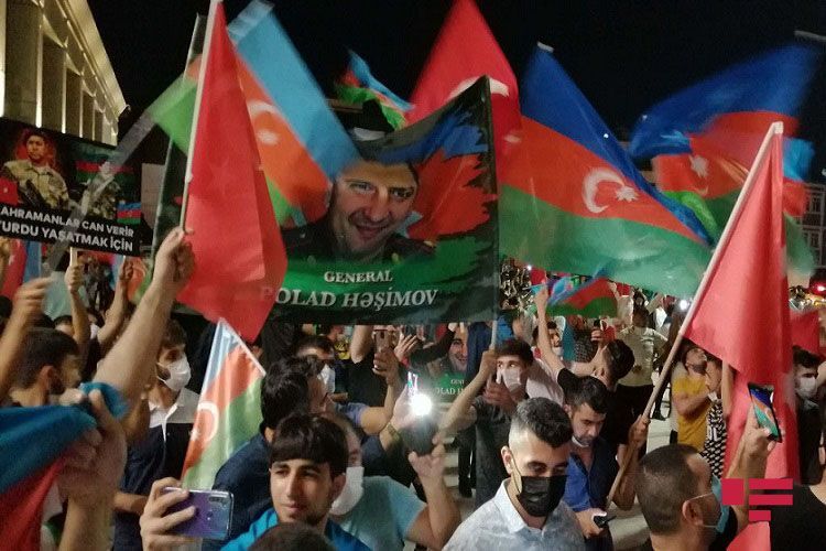 В Стамбуле прошел очередной митинг в поддержку Азербайджана - ФОТО