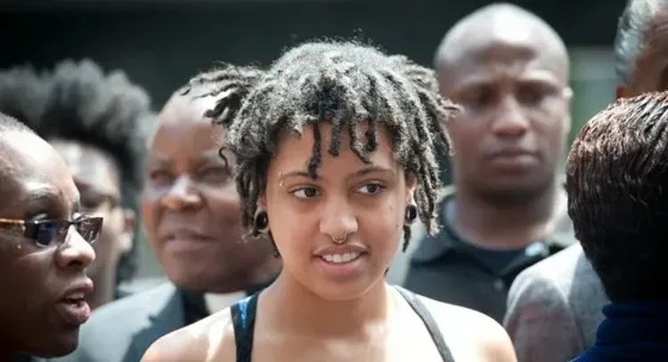 Дочь мэра Нью-Йорка задержали в ходе протестов