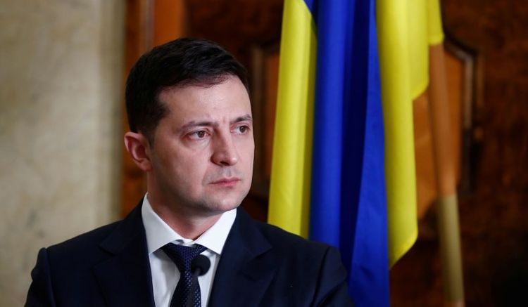 Zelenski: “Ukrayna heç bir ölkədə seçki prosesinə təsir göstərmək istəmir”
