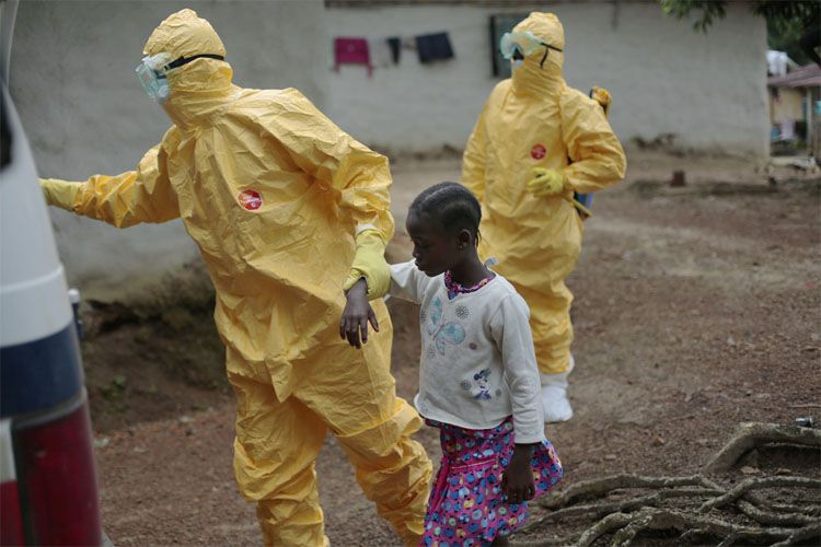 ÜST Ebolanın yenidən yayılmasına qarşı mübarizədə Konqoya yardım göstərir