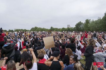 Corc Floydun ölümünə görə Londonda etiraz aksiyaları davam edir - FOTO