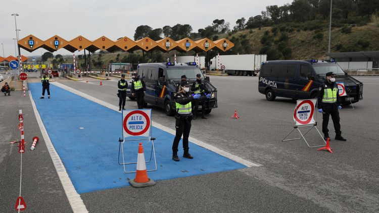 Spain to open land borders with Portugal, France from June 22
