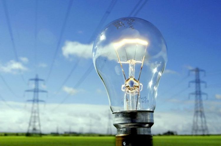 Azərbaycan son 10 ildə elektrik enerjisinin idxalını 37% artırıb
