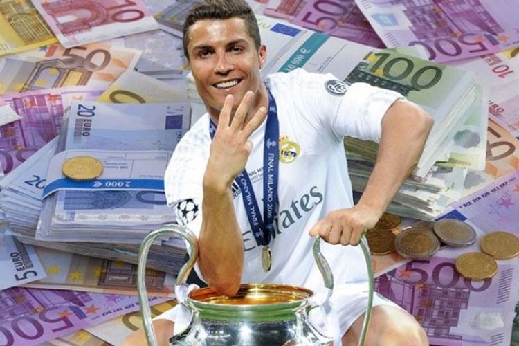 Kriştianu Ronaldo ilk milyardçı futbolçu kimi tarixə düşüb