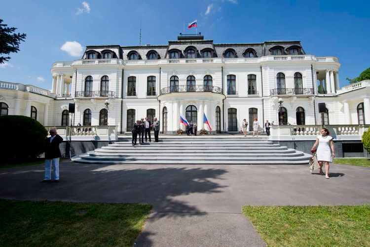Czech government declares two employees of Russian Embassy in Prague personae non grata 