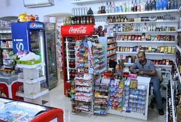 Nazirlik: Sahibkarlıq subyektlərinin sanitar-epidemioloji tələblərə əməl edilməsi nəzarətdə saxlanılır - FOTO