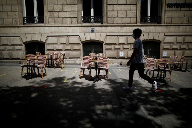 French economy to return to pre-crisis levels only in 2022, central bank says