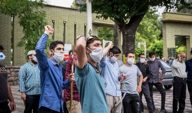 Перед посольством Армении в Иране прошла акция протеста
