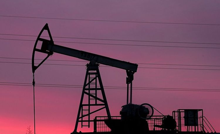 Саудовская Аравия призвала стабилизировать рынок нефти