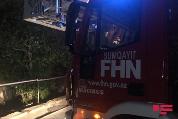 Sumqayıtda uçqun baş verən binada təmir işlərinə başlanıb - FOTO - YENİLƏNİB-1