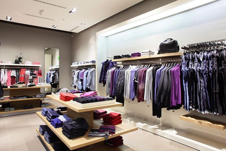 Zara owner Inditex to close up to 1200 fashion stores around the world 