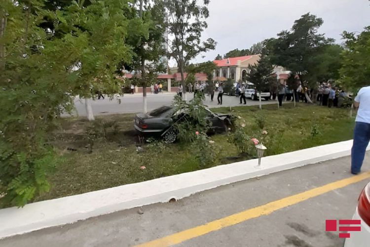 В Мингячевире автомобиль сбил пешеходов: 2 человека скончались, трое получили травмы - ФОТО - ОБНОВЛЕНО
