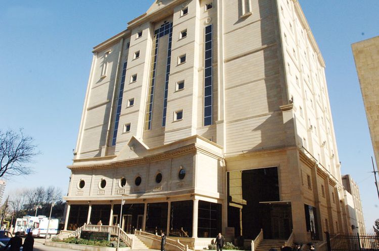 Hospital: Bəhram Bağırzadə olduğu iddia edilən görüntülərin Gömrük Hospitalına heç bir aidiyyəti yoxdur