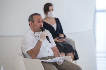 Azərbaycan Prezidentinin köməkçisi Anar Ələkbərov media nümayəndələri ilə görüşüb