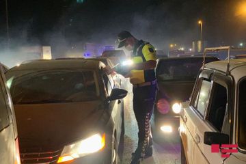 Водители на выезде из Баку вновь пытались объехать посты по грунтовым дорогам, выписаны сотни штрафов - ФОТО - ВИДЕО