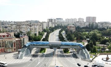 Prezident İlham Əliyev Bakıda yerüstü piyada keçidinin açılışında iştirak edib - FOTOSESSİYA - YENİLƏNİB