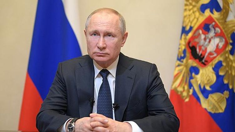 Путин: Мы заставляем эпидемию отступить, но вирус по-прежнему опасен