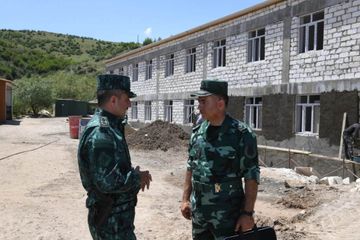 Elçin Quliyev “Qazax” əlahiddə sərhəd diviziyasının hərbi hissə və bölmələrində olub