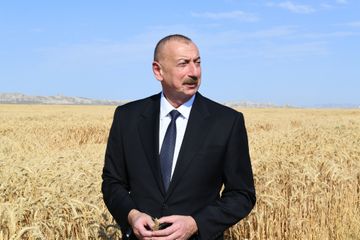  Prezident İlham Əliyev Samuxda “Aqro Dairy” MMC-nin aqroparkının fəaliyyəti ilə tanış olub - YENİLƏNİB