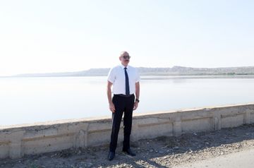  Prezident İlham Əliyev Samuxda “Aqro Dairy” MMC-nin aqroparkının fəaliyyəti ilə tanış olub - YENİLƏNİB