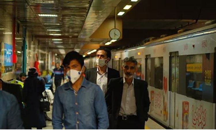 Власти Ирана хотят обязать население носить маски из-за коронавируса