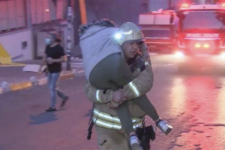 İstanbulda binada partlayış olub, 1 nəfər ölüb, 10 nəfər yaralanıb