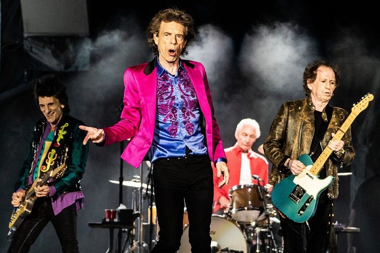 “Rolling Stones” qrupu Trampı onların mahnılarından icazəsiz istifadə etməməyə çağırıb