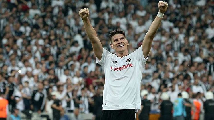 Mario Qomes karyerasını bitirib