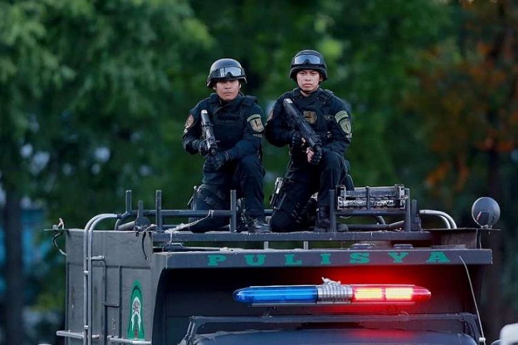 Filippində atışma zamanı polis 4 hərbçini öldürüb