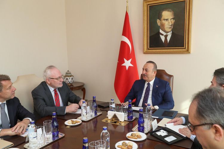 Глава МИД Турции обсудил с сопредседателями МГ ОБСЕ карабахский конфликт