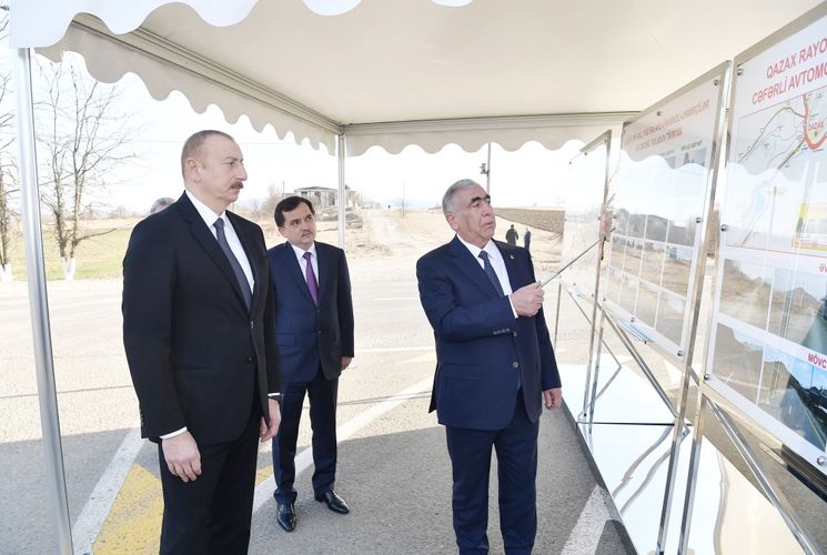 Prezident İlham Əliyev Daş Salahlı-Ürkməzli-Dəmirçilər avtomobil yolunun açılışında iştirak edib