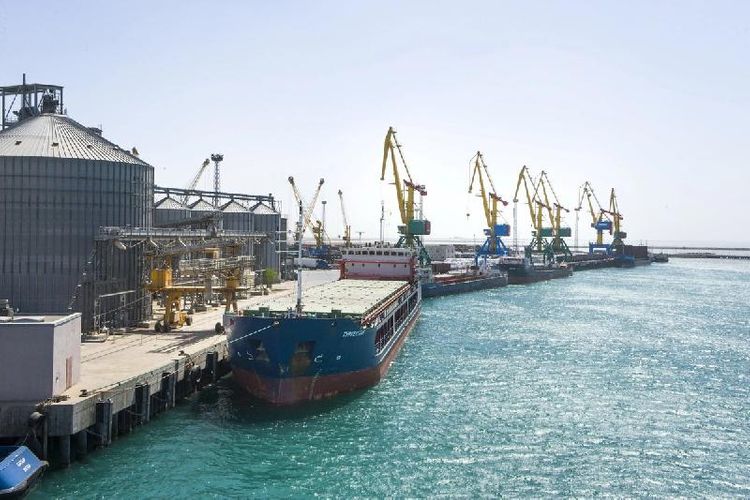Kazakhstan shuts Caspian ports to Iranian, Azerbaijani passenger ships on virus worries