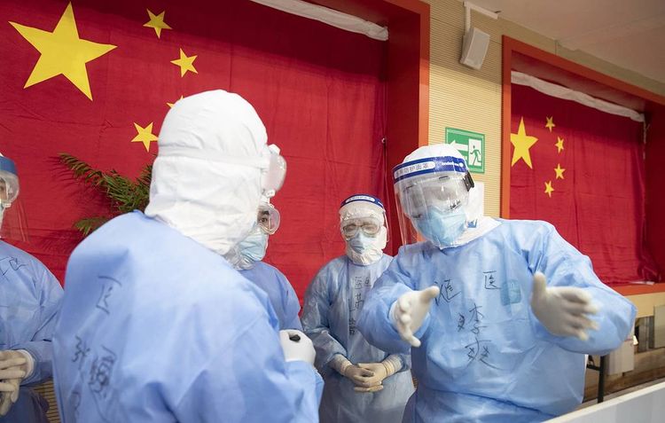 Çində koronavirusa yoluxmuş 100 yaşlı kişi sağalıb