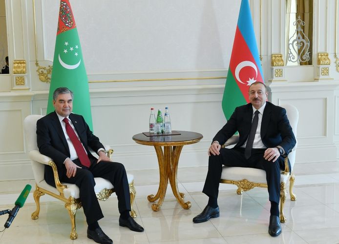 Azərbaycan və Türkmənistan prezidentlərinin təkbətək görüşü olub  - YENİLƏNİB