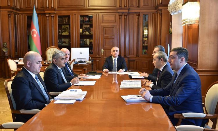 Nazirlər Kabinetində qlobal enerji bazarında vəziyyətin Azərbaycan iqtisadiyyatına təsirinə dair müşavirə keçirilib, 5 tapşırıq verilib
