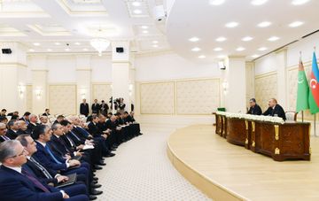 Azərbaycan və Türkmənistan prezidentləri mətbuata bəyanatlarla çıxış ediblər - YENİLƏNİB