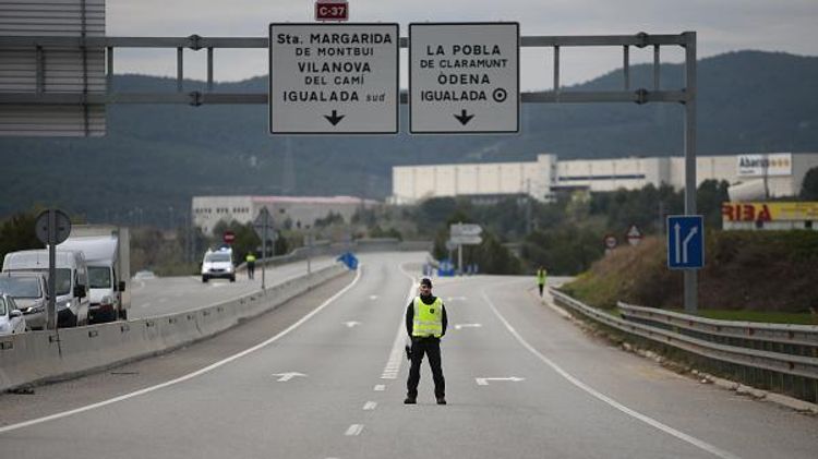 Испания закрывает сухопутные границы для иностранцев