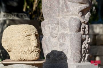 Fazil Nəcəfov: “Onlar mənim qədər oxusaydılar, Qara Qarayevin heykəli ilə nə demək istədiyimi başa düşərdilər” - MÜSAHİBƏ