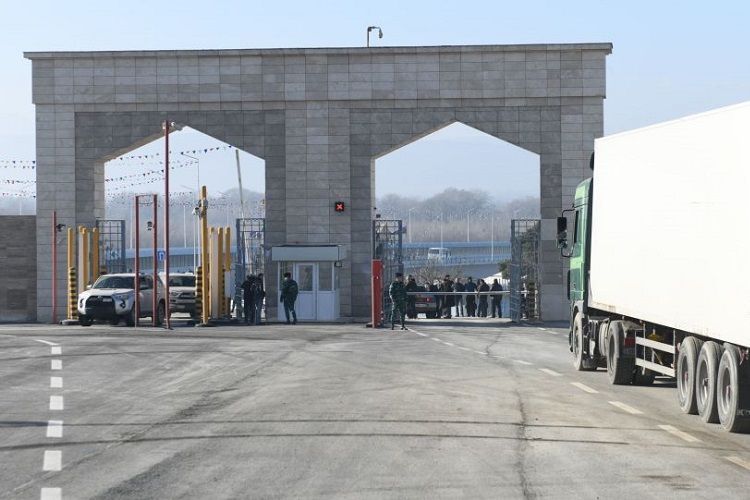 Временно закрылась граница между Азербайджаном и  Россией