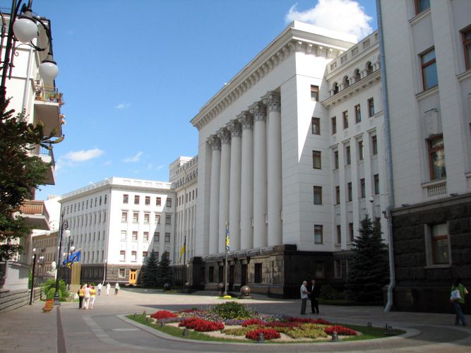 Офис президента Украины закрылся на карантин