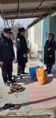 Samuxda polis şəhid ailələrinə bayram sovqatı paylayıb - FOTO
