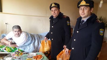 Samuxda polis şəhid ailələrinə bayram sovqatı paylayıb - FOTO