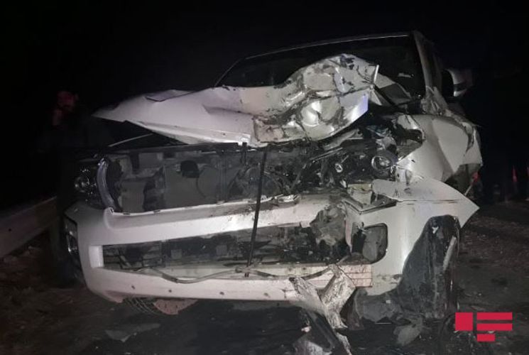 В Газахе спасены 3 человека, оказавшиеся зажатыми в автомобиле в результате ДТП – ФОТО 