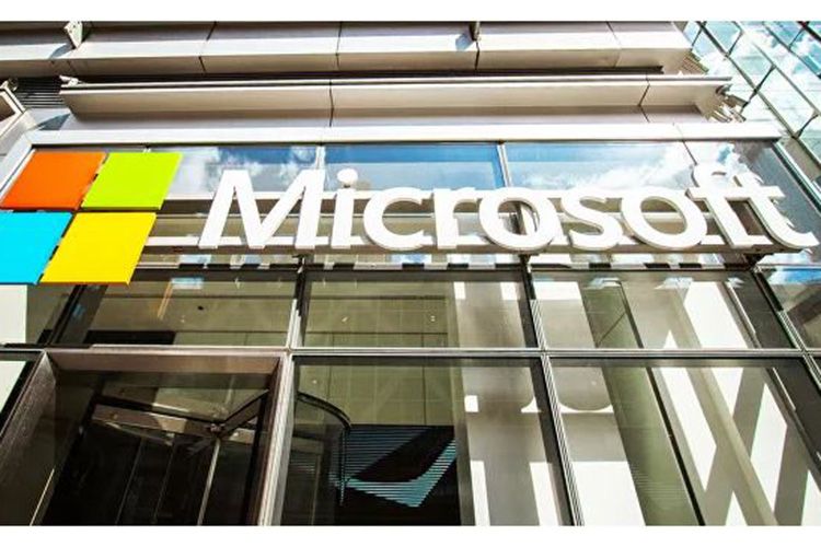 "Microsoft" yeni Windows 10-un necə göründüyünü nümayiş etdirib - VİDEO