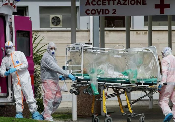 В Италии от коронавируса за сутки умерли 743 человека